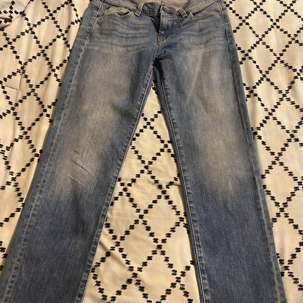 Jeans - Picture 2 of 3